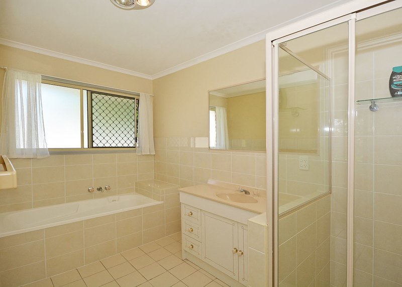 Photo - 2 Trevnielsen Court, Torquay QLD 4655 - Image 10