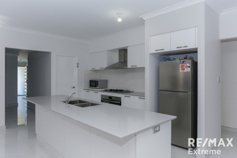 Photo - 2 Tristan Way, Alkimos WA 6038 - Image 3