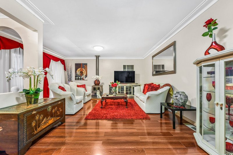 Photo - 2 Triton Drive, Keysborough VIC 3173 - Image 4