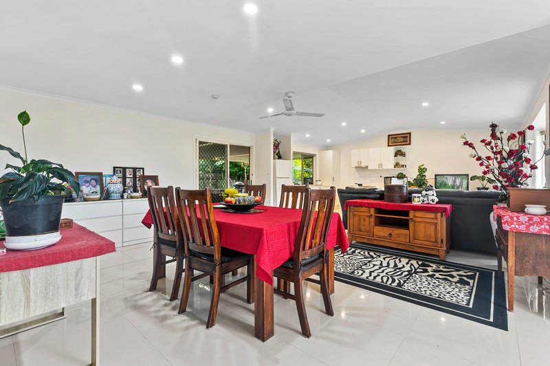 Photo - 2 Troon Court, Tewantin QLD 4565 - Image 6