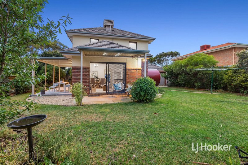 Photo - 2 Truganina Avenue, Seabrook VIC 3028 - Image 17