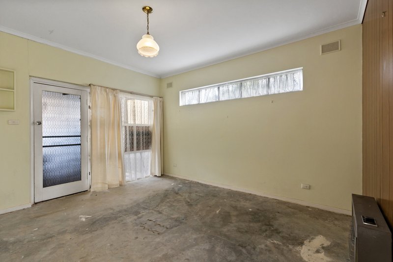 Photo - 2 Truscott Avenue, Seacombe Heights SA 5047 - Image 15