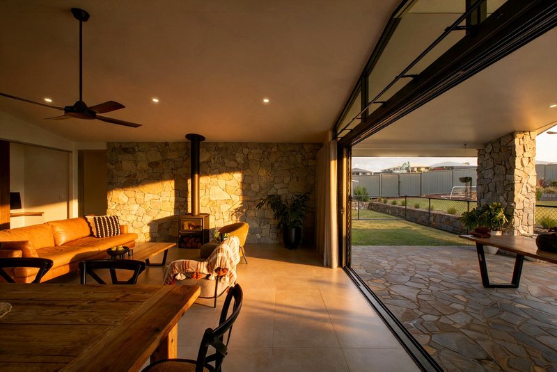 Photo - 2 Tucker Street, Atherton QLD 4883 - Image 4
