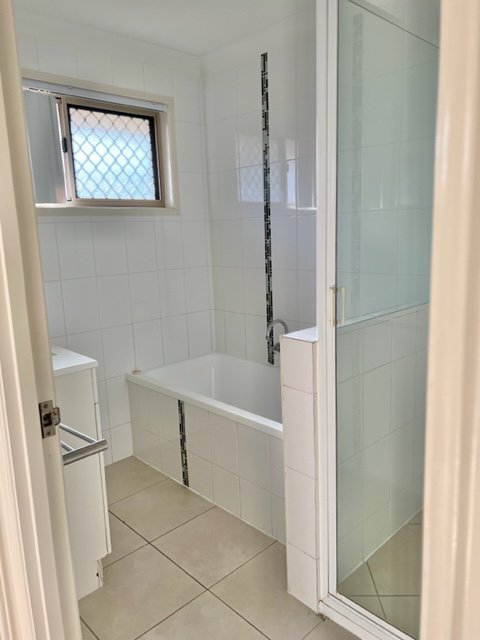 Photo - 2 Tuckeroo Place, Mulambin QLD 4703 - Image 5