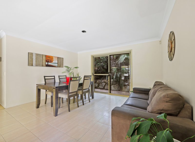 Photo - 2 Turnberry Court, Robina QLD 4226 - Image 11