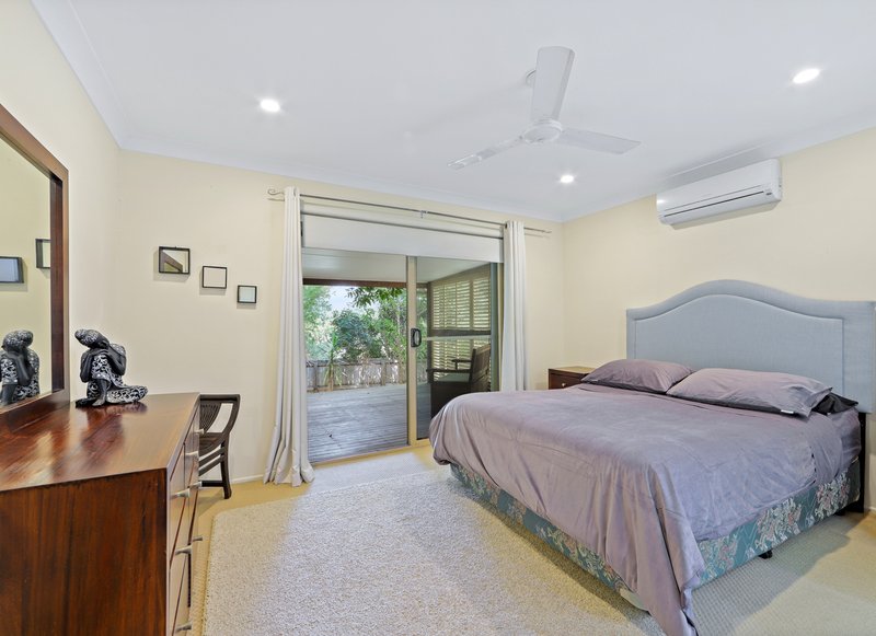 Photo - 2 Turnberry Court, Robina QLD 4226 - Image 12