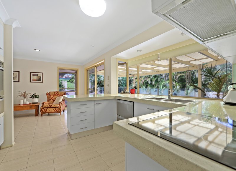 Photo - 2 Turnberry Court, Robina QLD 4226 - Image 6