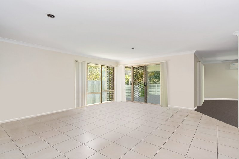 Photo - 2 Tuxworth Place, Pimpama QLD 4209 - Image 2