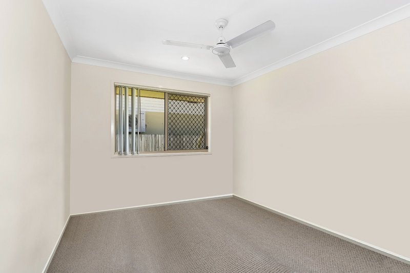 Photo - 2 Tuxworth Place, Pimpama QLD 4209 - Image 8