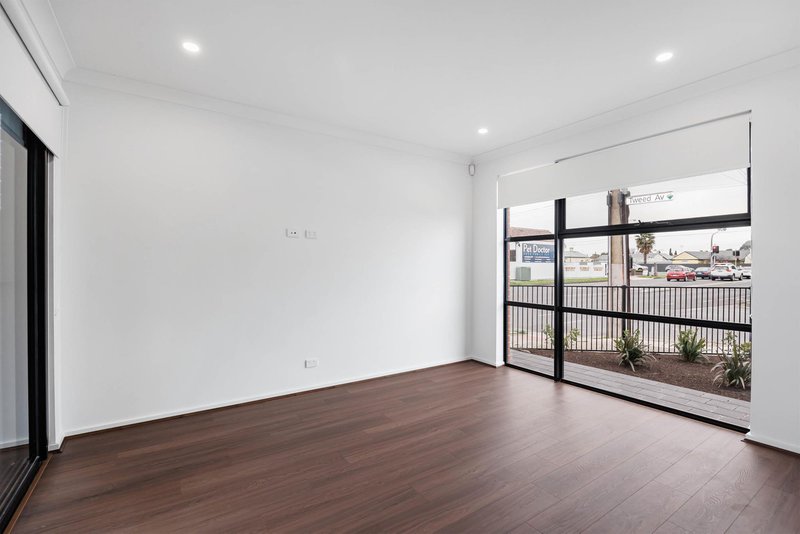 Photo - 2 Tweed Avenue, Findon SA 5023 - Image 4