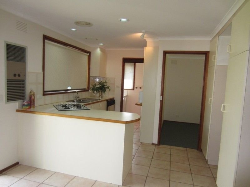 Photo - 2 Twofold Place, Dingley Village VIC 3172 - Image 2