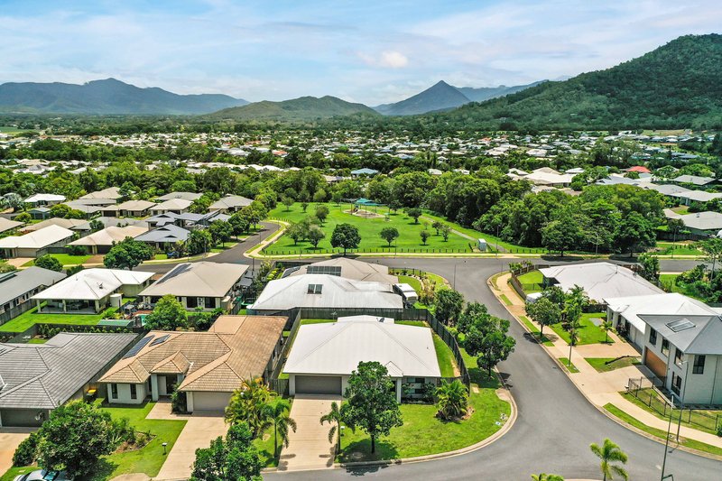 Photo - 2 Tyenna Close, Bentley Park QLD 4869 - Image 14