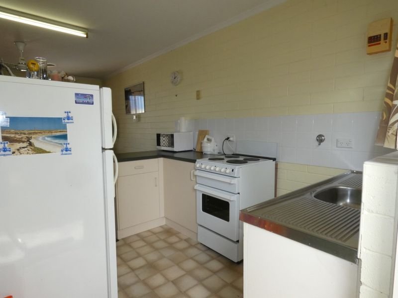 Photo - 2 (Unit 7) Henry Street, Edithburgh SA 5583 - Image 5