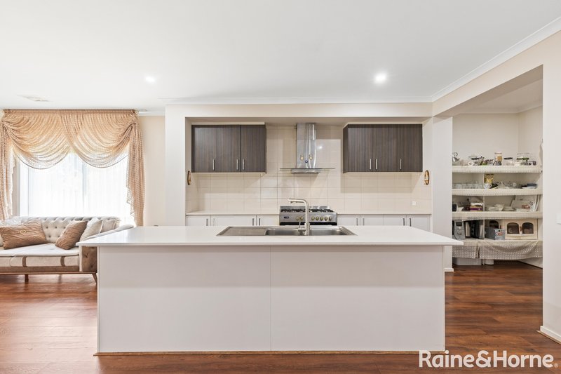Photo - 2 Upthorpe Way, Mickleham VIC 3064 - Image 7