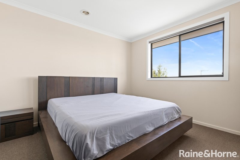 Photo - 2 Upthorpe Way, Mickleham VIC 3064 - Image 17