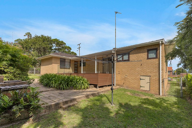 Photo - 2 Uralba Street, West Wollongong NSW 2500 - Image 9