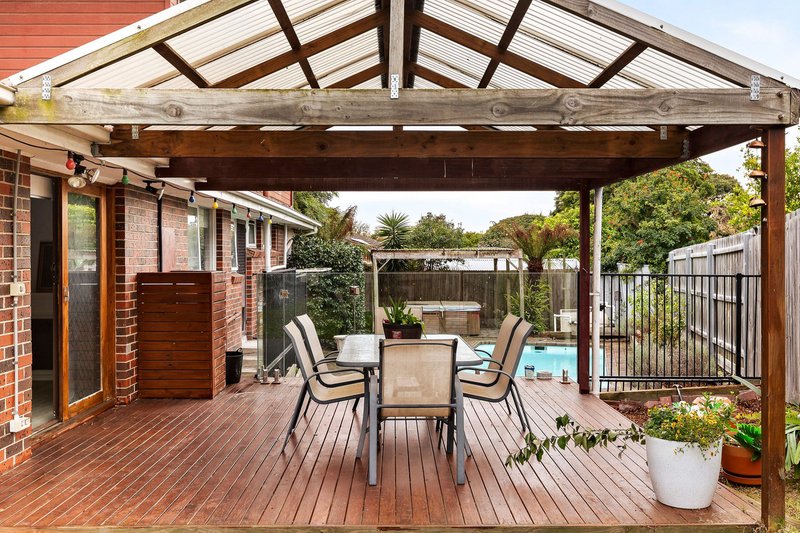 Photo - 2 Valley Road, Frankston VIC 3199 - Image 12