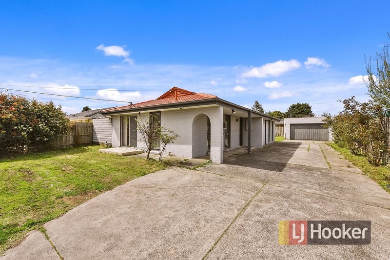 2 Vanessa Drive, Hampton Park VIC 3976