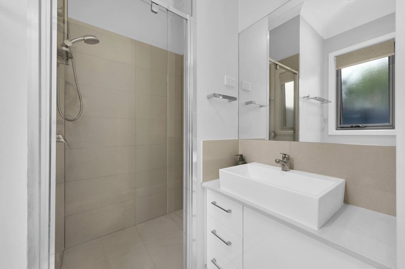 Photo - 2 Vasey Avenue, Lalor VIC 3075 - Image 10