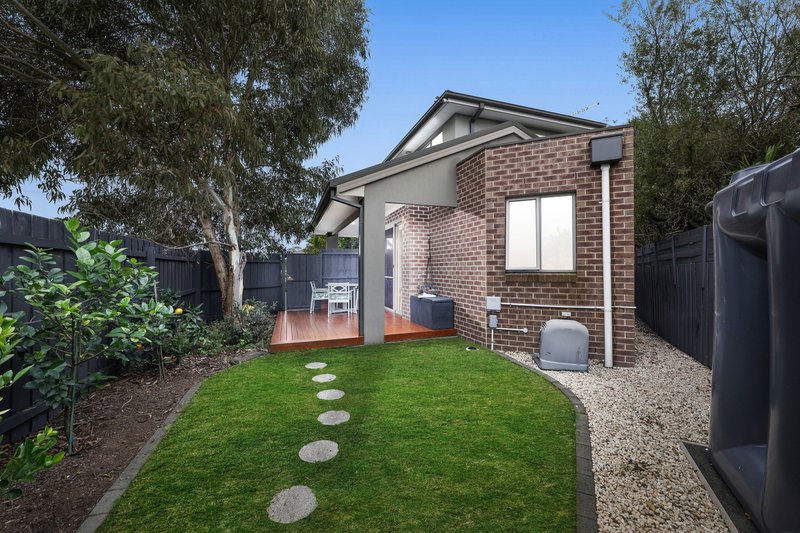 Photo - 2 Vasey Avenue, Lalor VIC 3075 - Image 11