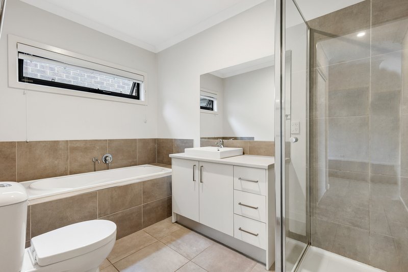 Photo - 2 Vedro Road, Craigieburn VIC 3064 - Image 8