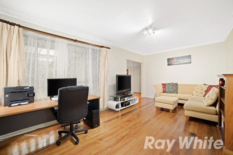 Photo - 2 Victor Crescent, Forest Hill VIC 3131 - Image 4