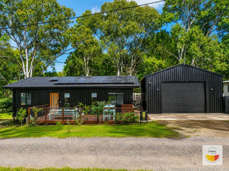 Photo - 2 Victoria Avenue, Russell Island QLD 4184 - Image 1
