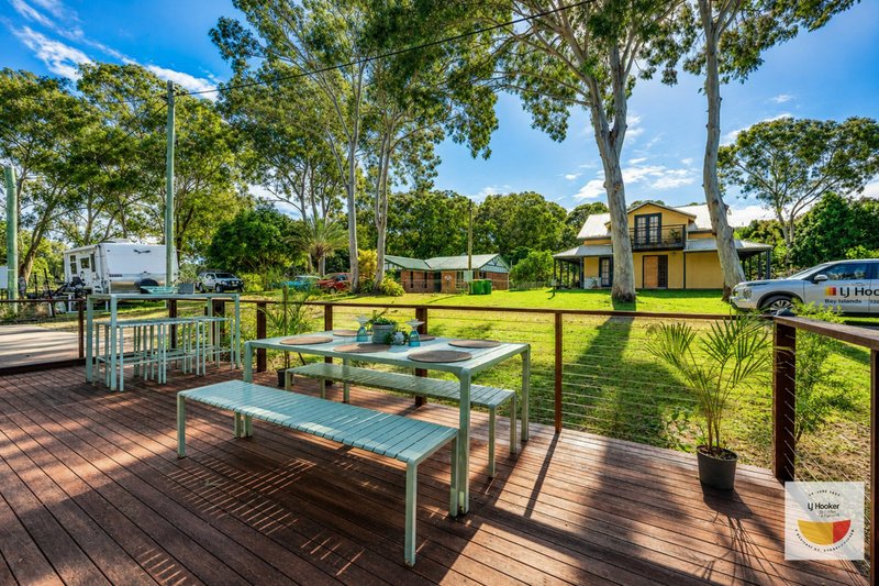 Photo - 2 Victoria Avenue, Russell Island QLD 4184 - Image 2