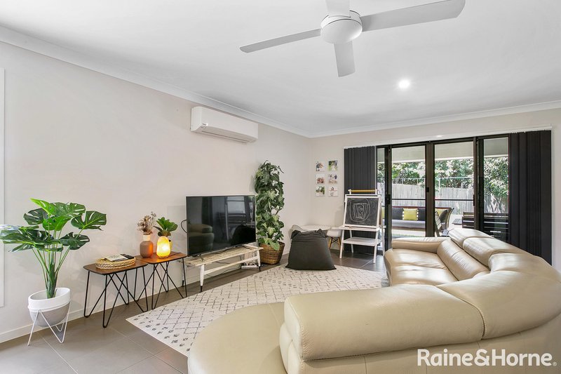 Photo - 2 Victoria Street, Cooran QLD 4569 - Image 5