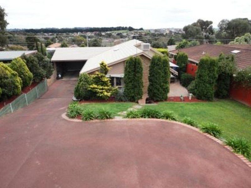 Photo - 2 Viewpoint Drive, Chirnside Park VIC 3116 - Image 9