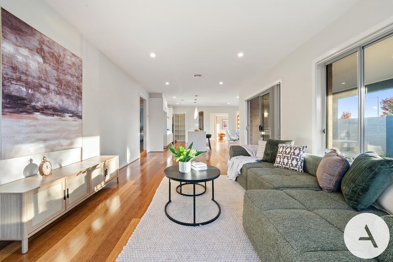 Photo - 2 Villaret Street, Harrison ACT 2914 - Image 6