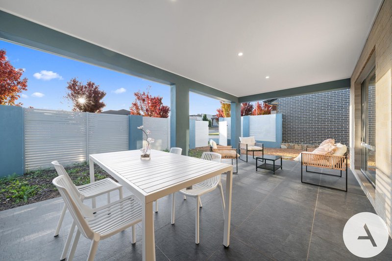Photo - 2 Villaret Street, Harrison ACT 2914 - Image 9