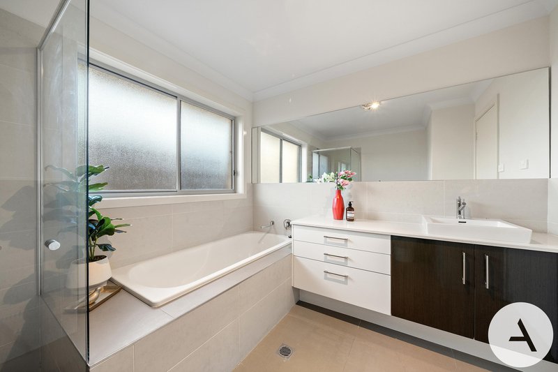 Photo - 2 Villaret Street, Harrison ACT 2914 - Image 18