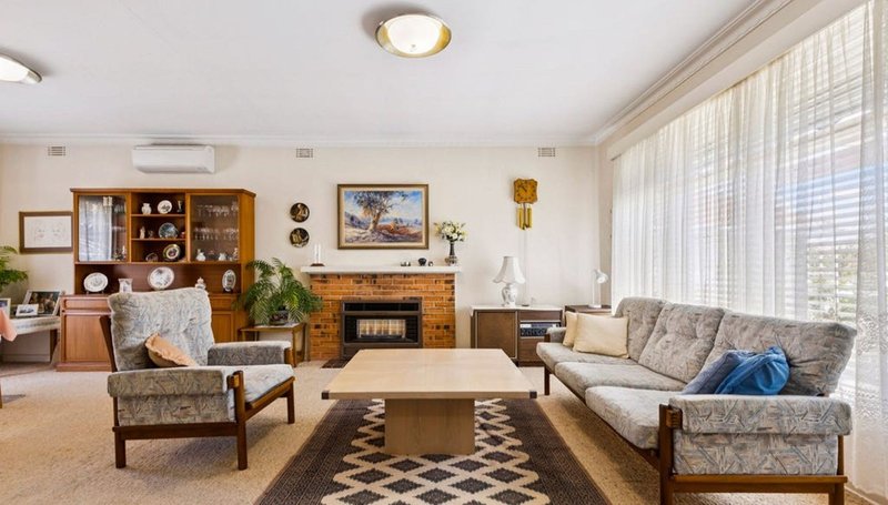 Photo - 2 Vincent Street, Mulgrave VIC 3170 - Image 2