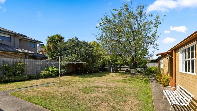 Photo - 2 Vincent Street, Mulgrave VIC 3170 - Image 9