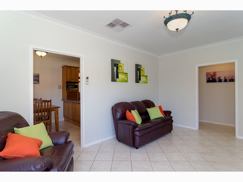 Photo - 2 Vine Street, Morphett Vale SA 5162 - Image 8