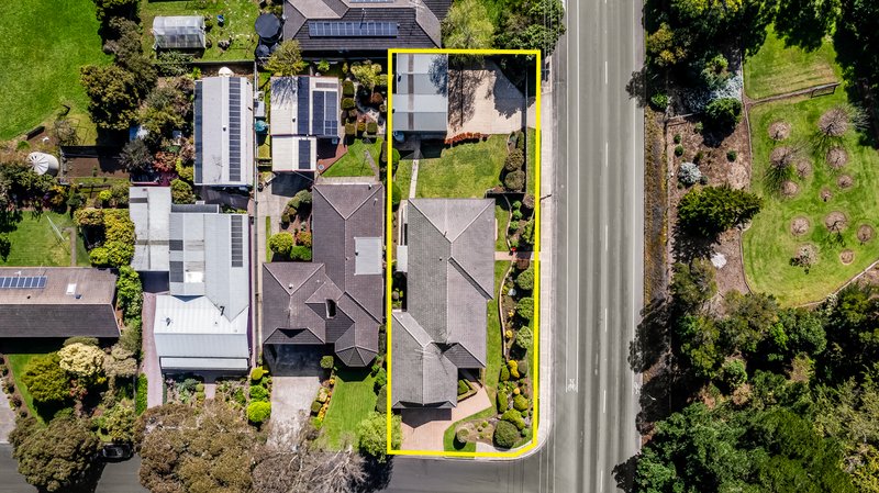 Photo - 2 Vivienne Avenue, Mount Gambier SA 5290 - Image 17