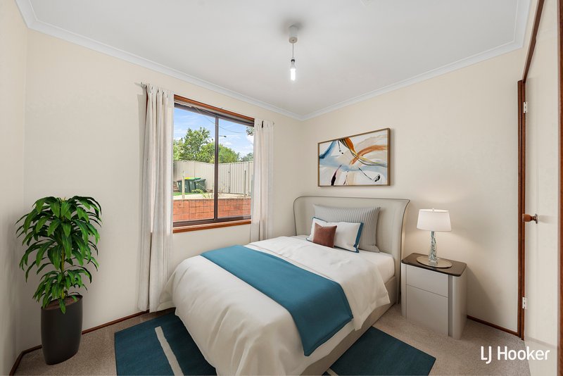 Photo - 2 Wadham Place, Florey ACT 2615 - Image 7