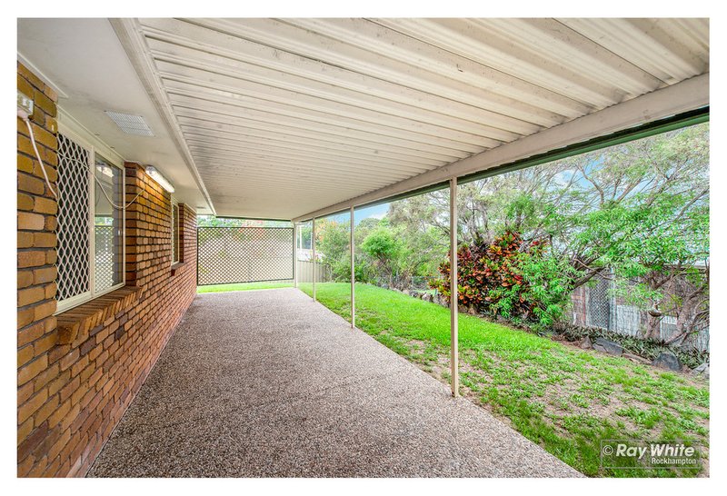 Photo - 2 Wafer Court, Norman Gardens QLD 4701 - Image 3