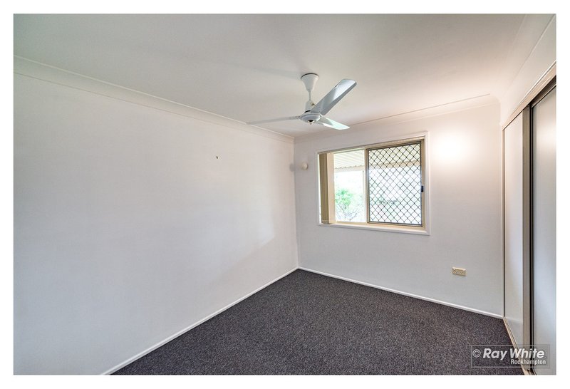 Photo - 2 Wafer Court, Norman Gardens QLD 4701 - Image 13