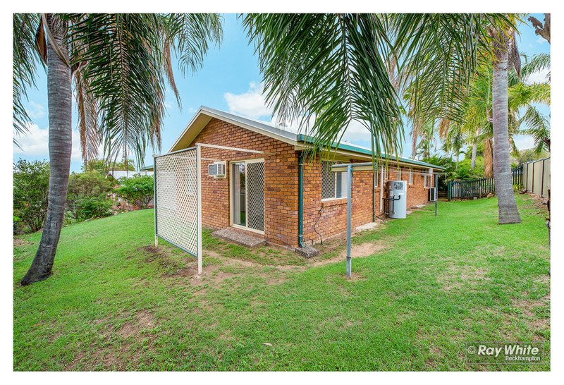 Photo - 2 Wafer Court, Norman Gardens QLD 4701 - Image 23