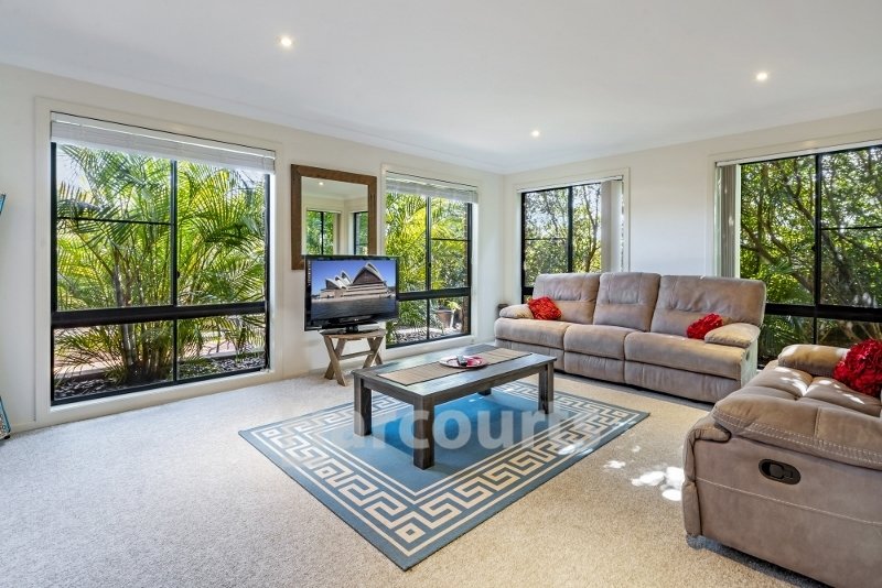 Photo - 2 Waianbar Avenue, South West Rocks NSW 2431 - Image 3