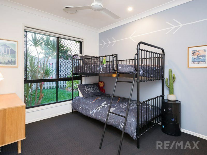 Photo - 2 Waimea Dr , Varsity Lakes QLD 4227 - Image 13