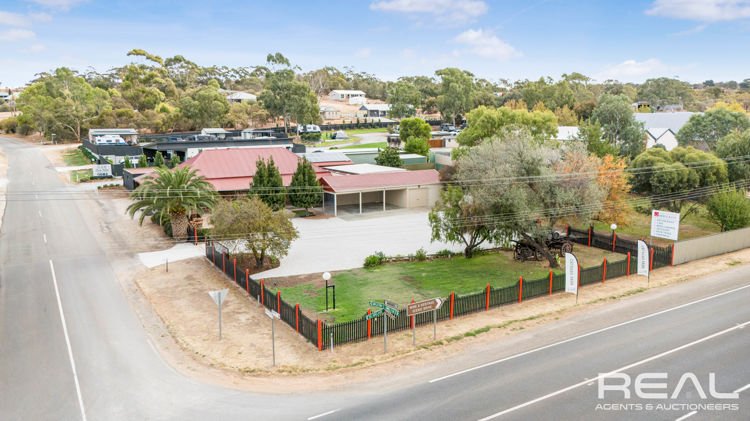 Photo - 2 Wakefield Road, Leasingham SA 5452 - Image 2