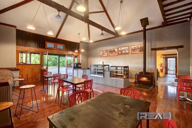 Photo - 2 Wakefield Road, Leasingham SA 5452 - Image 4