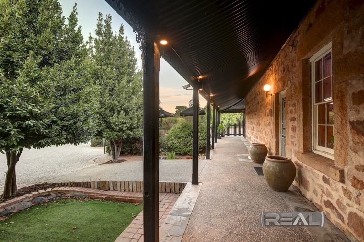 Photo - 2 Wakefield Road, Leasingham SA 5452 - Image 7