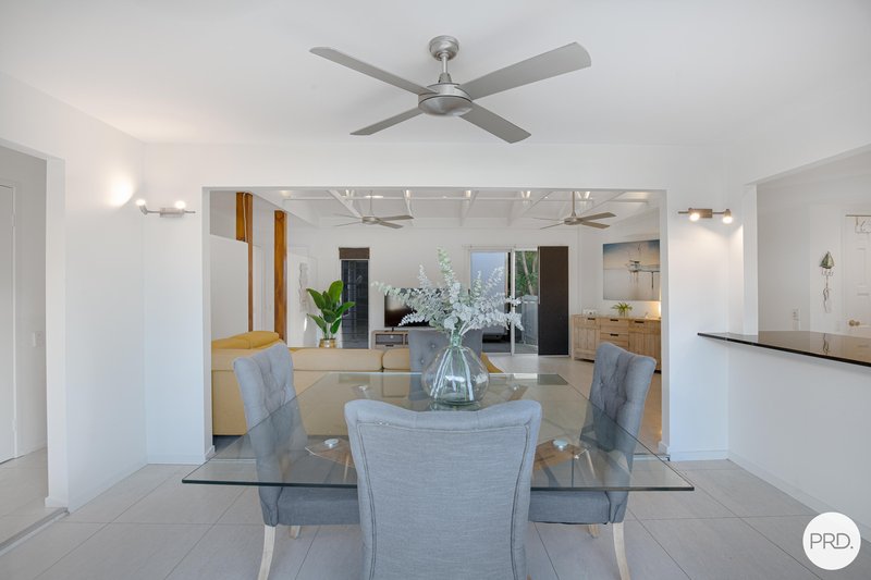 Photo - 2 Wall Street, Eimeo QLD 4740 - Image 5