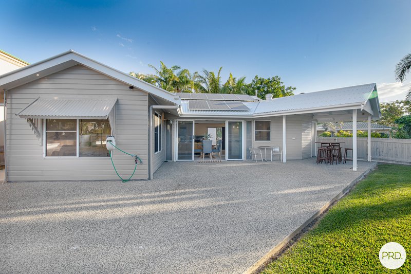 Photo - 2 Wall Street, Eimeo QLD 4740 - Image 19