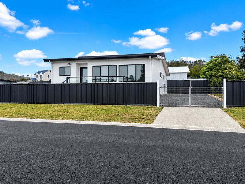 Photo - 2 Wallace Avenue, Bicheno TAS 7215 - Image 21