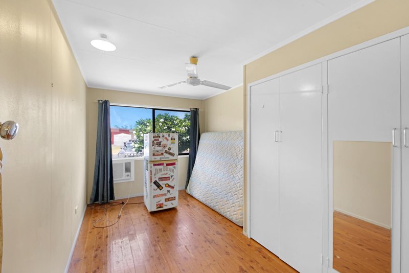 Photo - 2 Wallace Street, Dysart QLD 4745 - Image 9